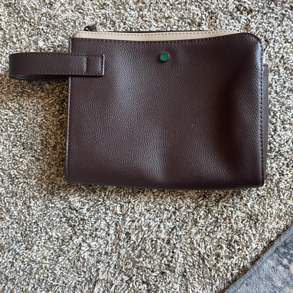 BVLGARI Handbags - Bvlgari Makeup Bag for Emirates in excellent
Condition